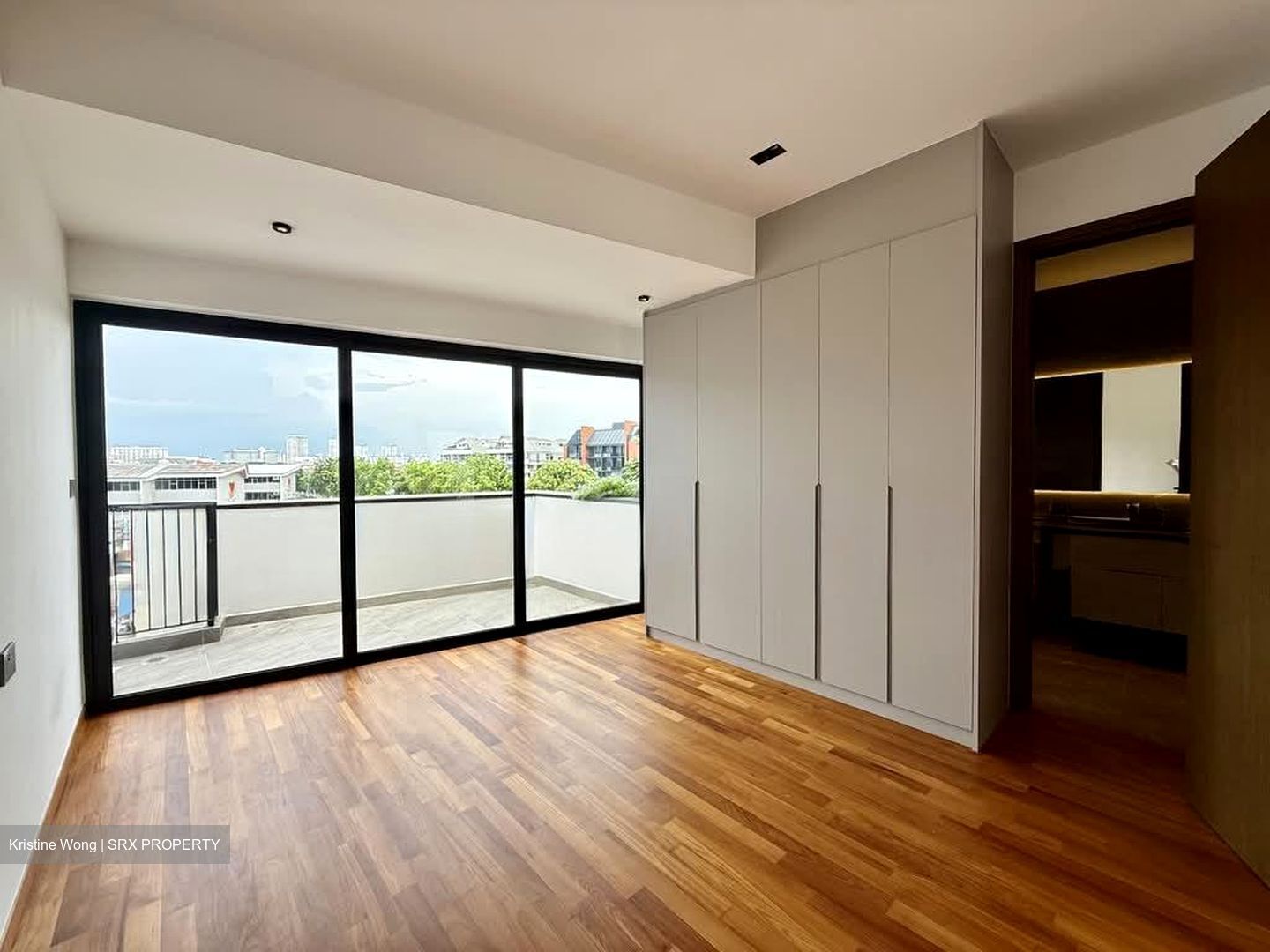 Joo Chiat Place (D15), Terrace #560091521
